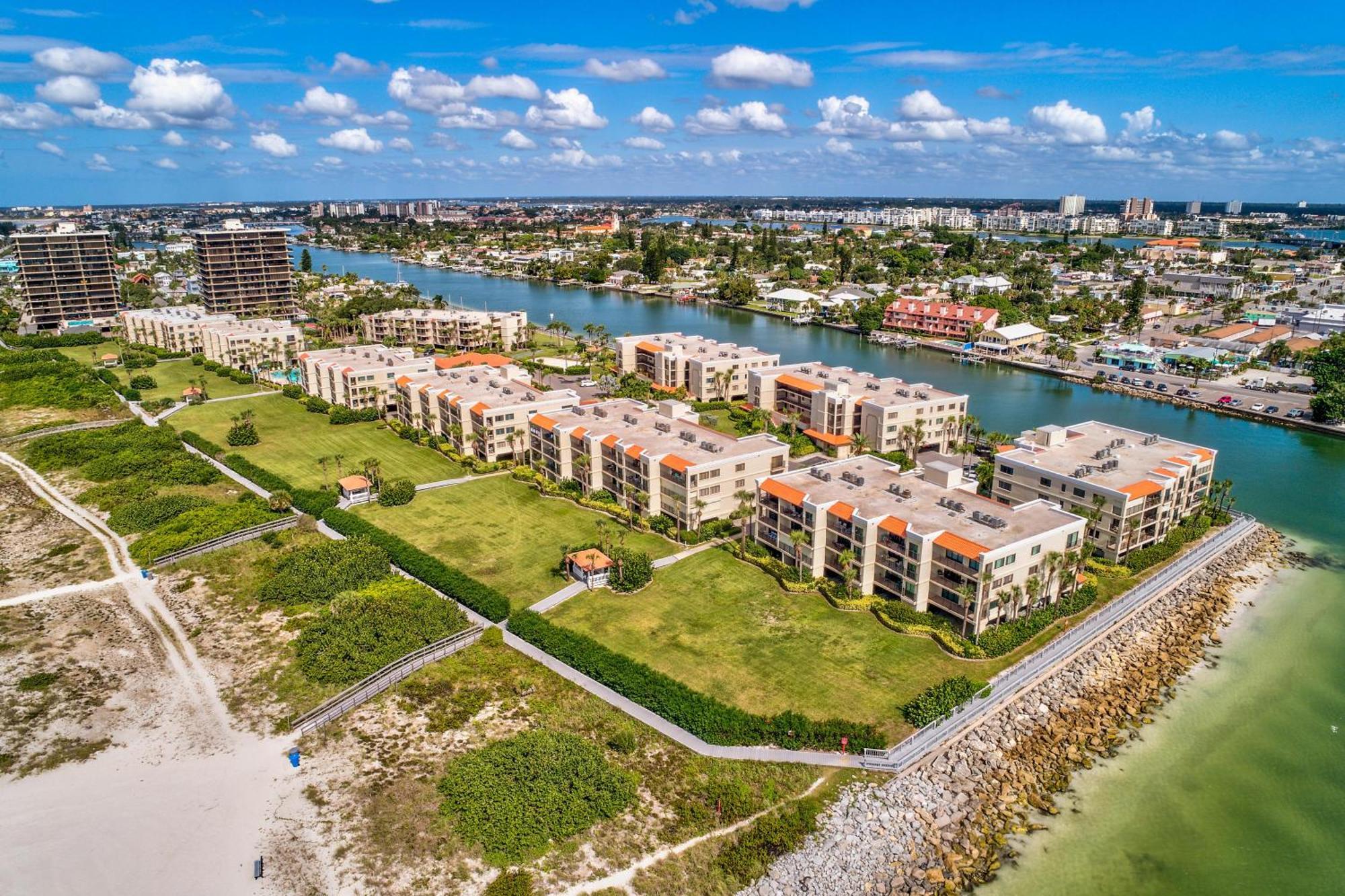 Land'S End 6-303 Beach Front - Premier St. Pete Beach Exterior foto